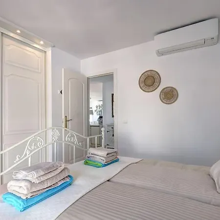 Apartment Spacious Penthouse With Spectacular Sea Views! *