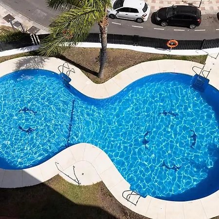 Apartment Spacious Penthouse With Spectacular Sea Views!
